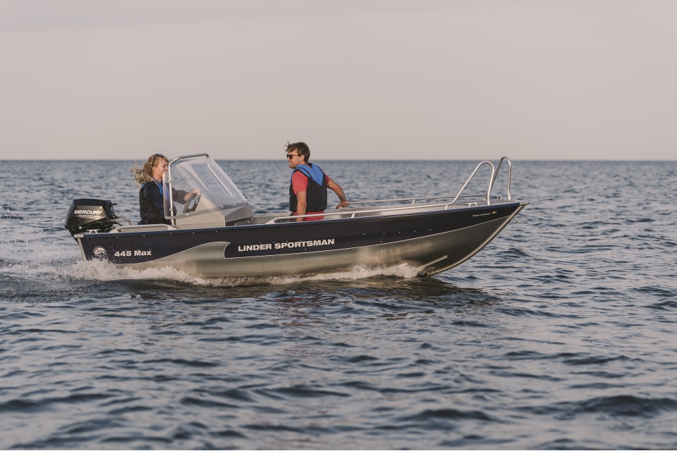 Алюминиевая лодка Linder Sportsman 445 Max + GPS Garmin EchoMap 92SV